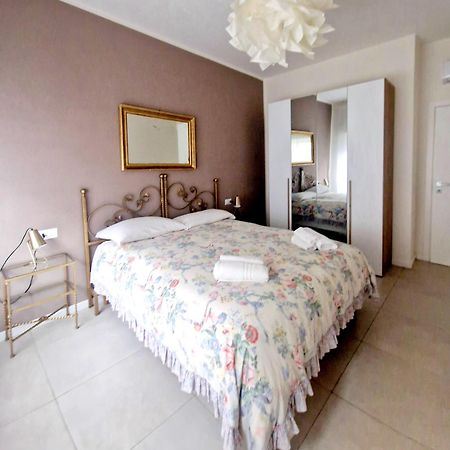 Olivella21 Luxury Apartment Montesanto Napoli Ngoại thất bức ảnh