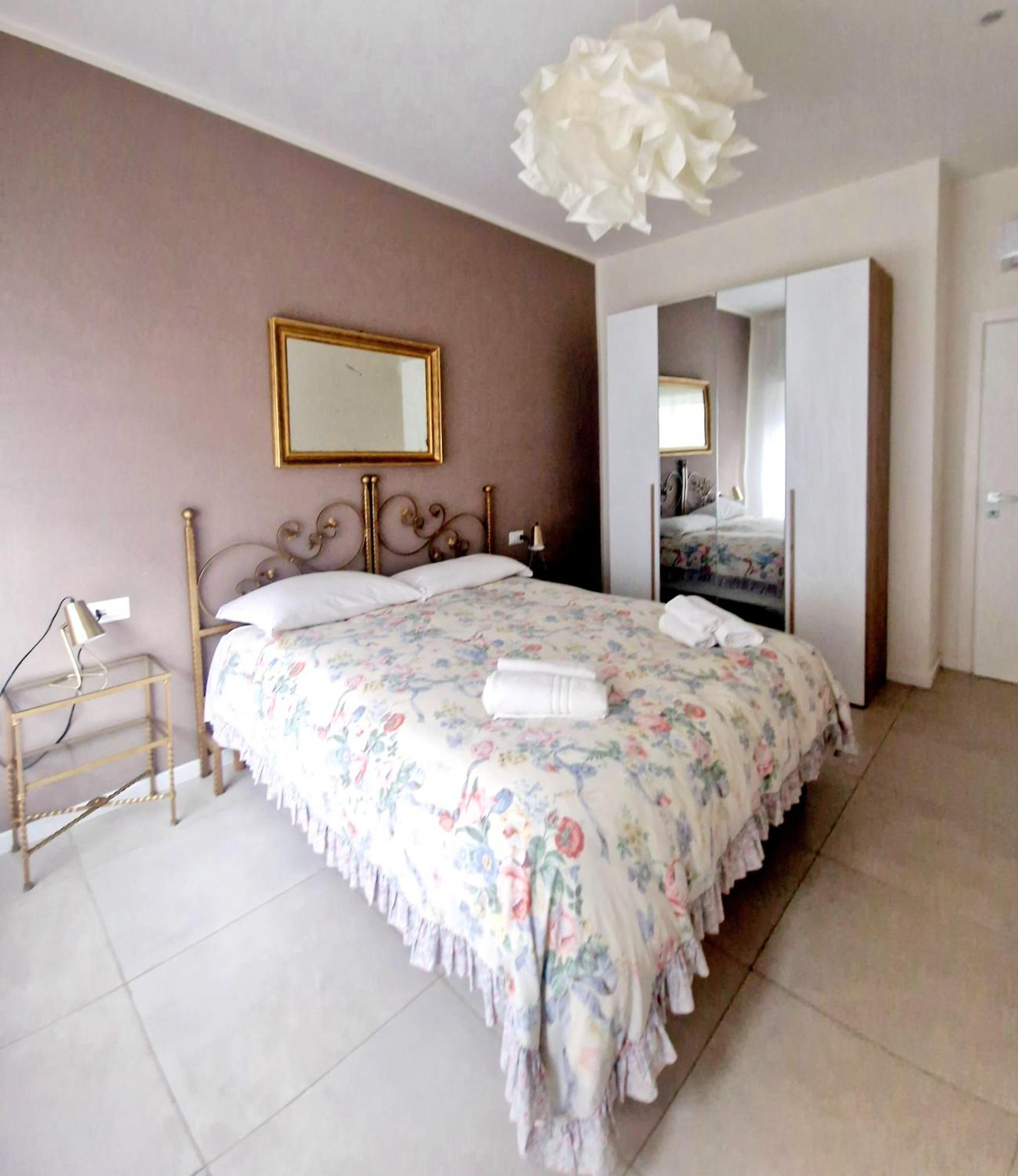 Olivella21 Luxury Apartment Montesanto Napoli Ngoại thất bức ảnh